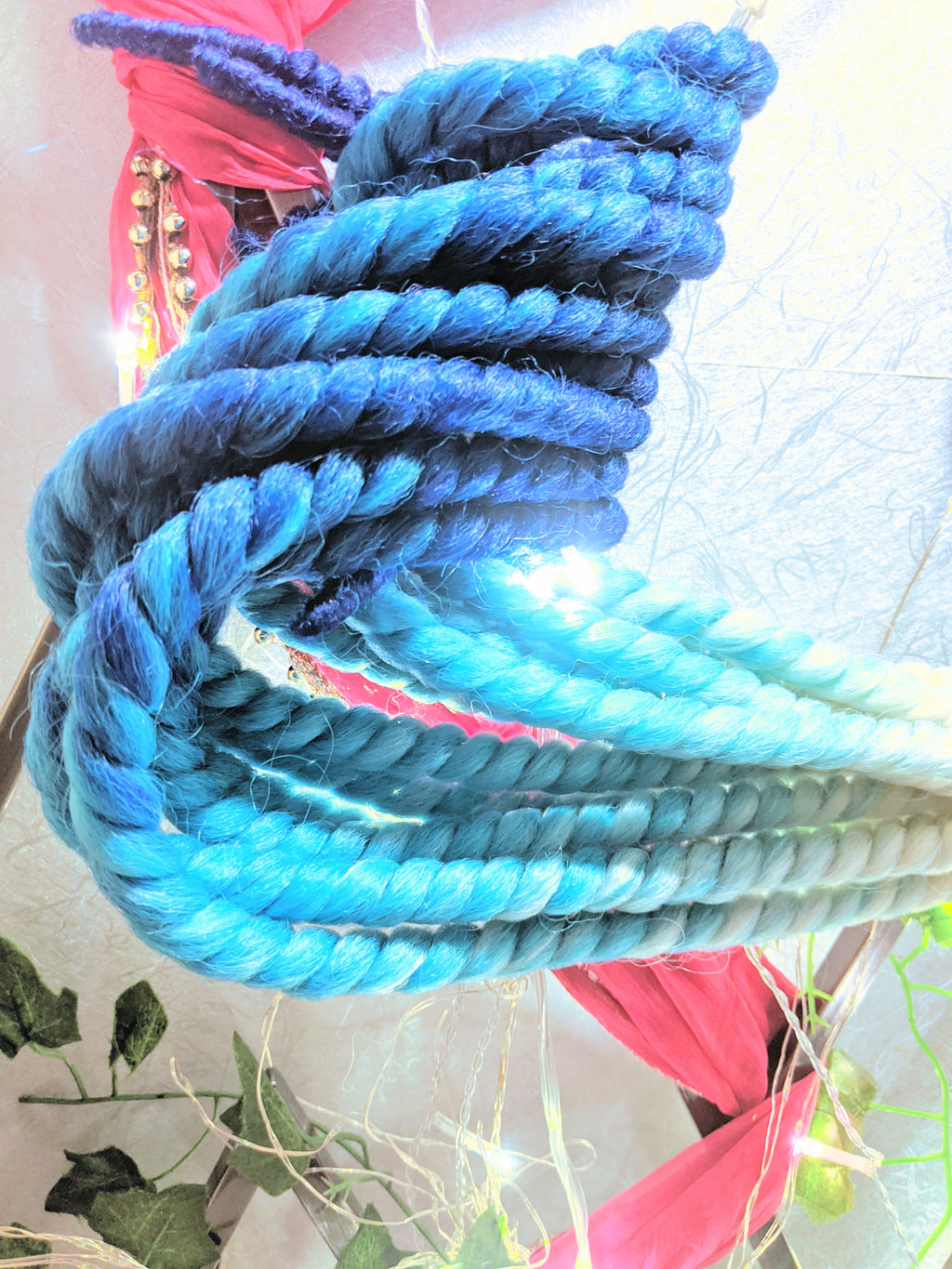 MILKY BLONDE BLUES OMBRE MEDIUM ROPETWISTS CROCHET BRAIDS 24 INCHES CATFACE HAIR.