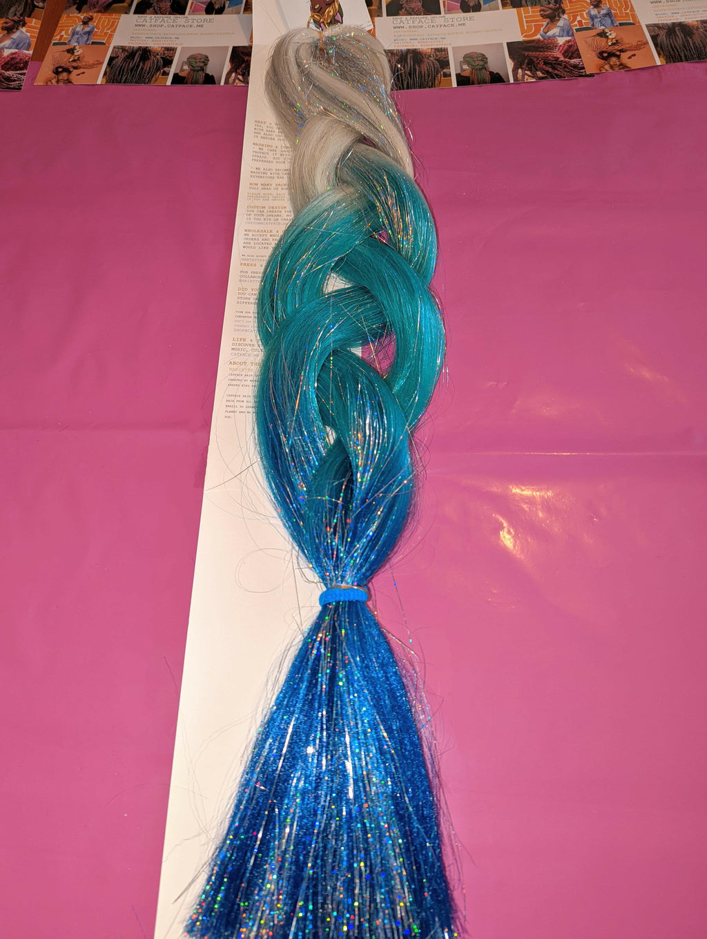 TINSEL BLONDE & SEA BLUES - THREE TONE OMBRE JUMBO BRAIDING HAIR.