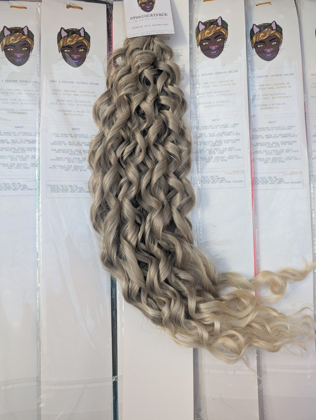 NATURAL BLONDE OMBRE CURLY HAIR -  CROCHET & BOHO BRAIDS 24 INCHES