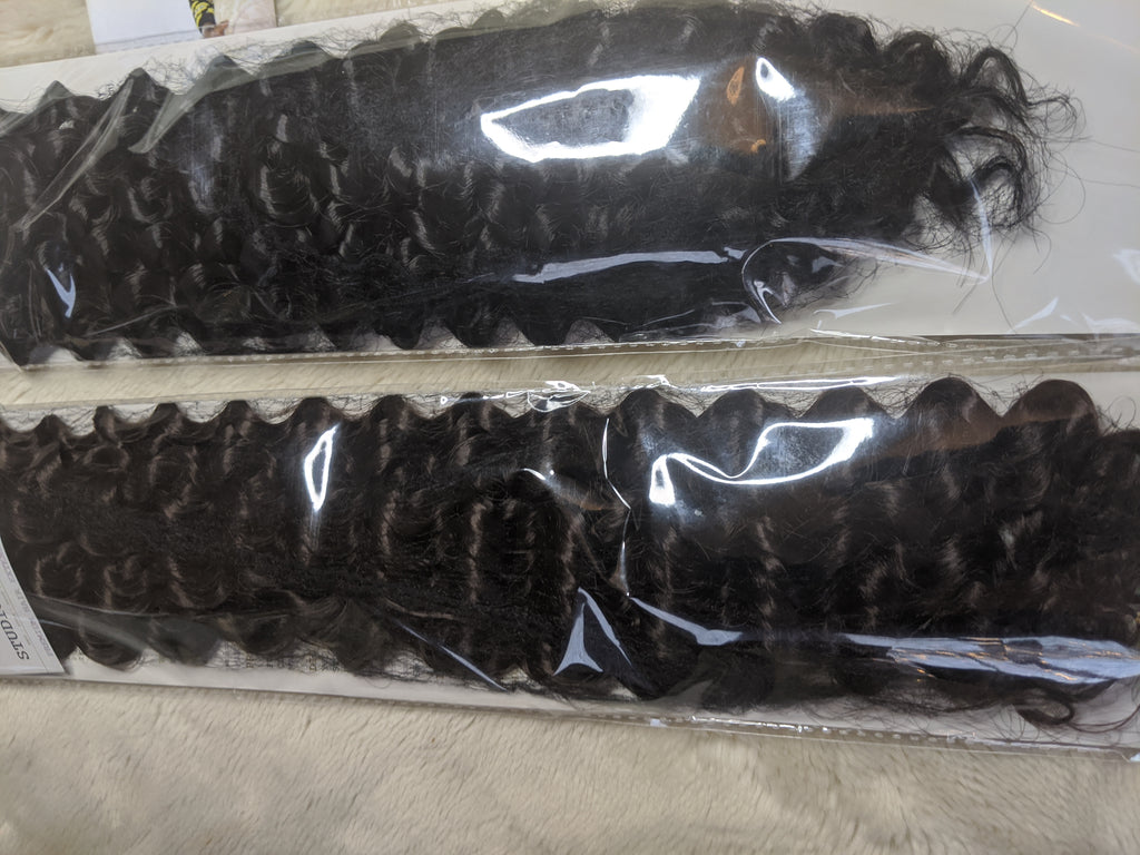 BLACK OMBRE BULK BEACH CURLY HAIR -  CROCHET BRAIDS 24 INCHES CATFACE HAIR