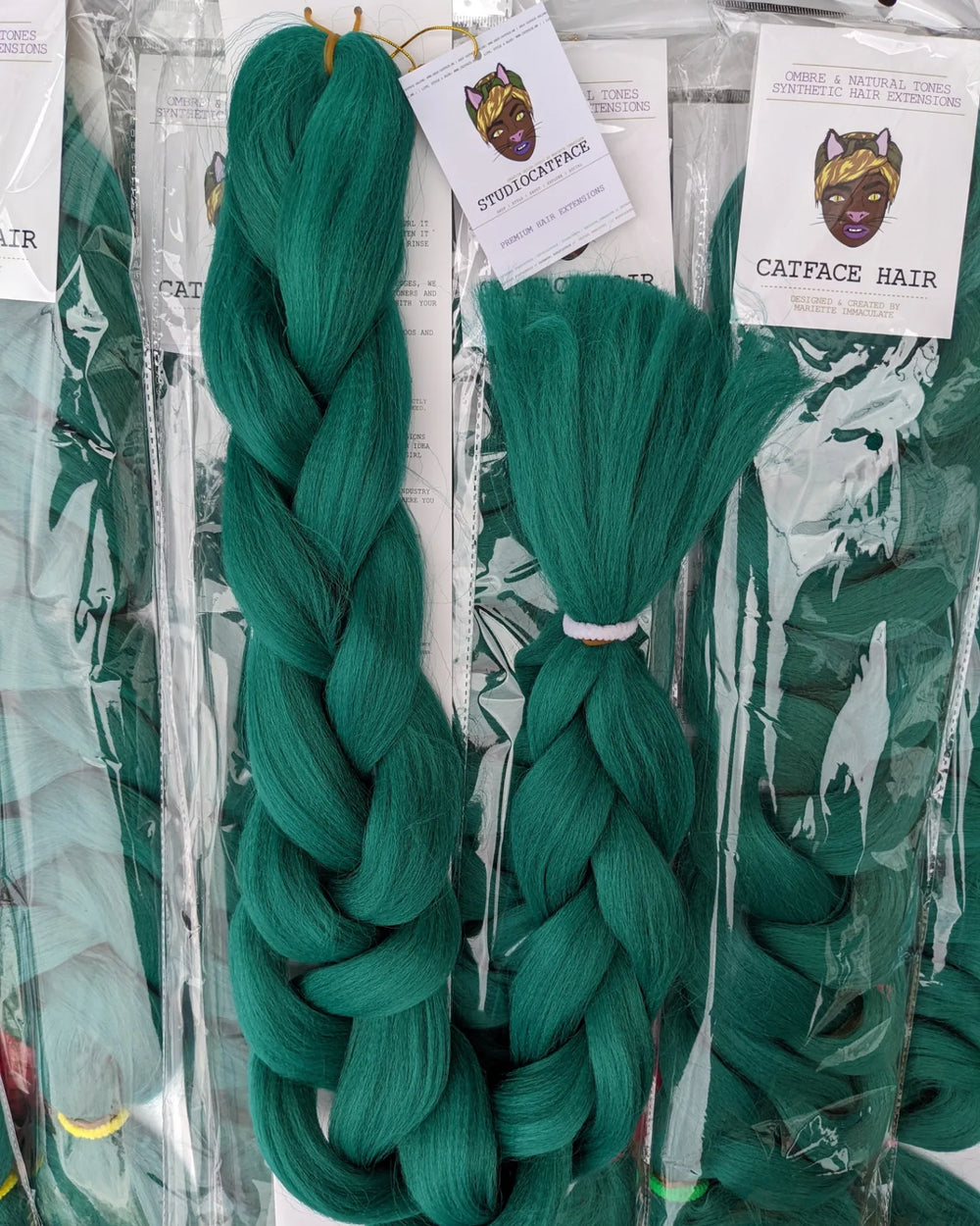EMERALD GREEN ONE TONE BRAIDING HAIR 42 INCHES LARGE PACK 165G