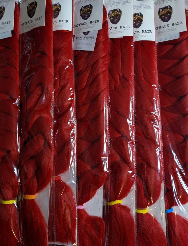 STRAWBERRY FLAME - RED ONE TONE JUMBO BRAIDING HAIR 42 INCHES FOLDED LENGTH - 165G