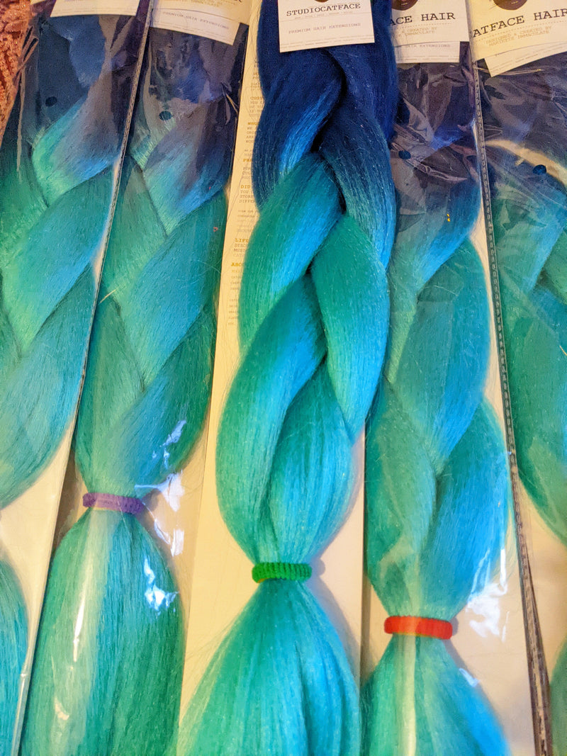 CATFACE HAIR BLUE IVY & MINT - TWO TONE OMBRE JUMBO BRAIDING HAIR