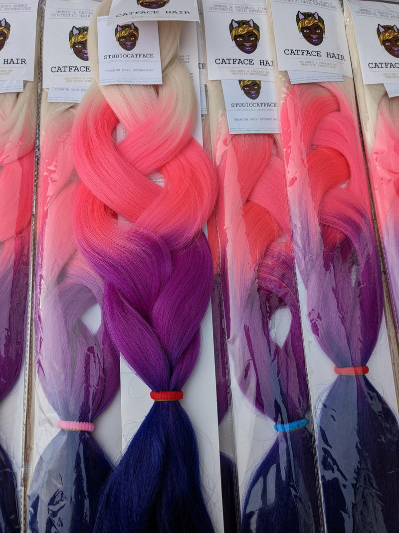 SEA & BERRY BLONDE  - FOUR TONE OMBRE 24 INCHES CATFACE HAIR.